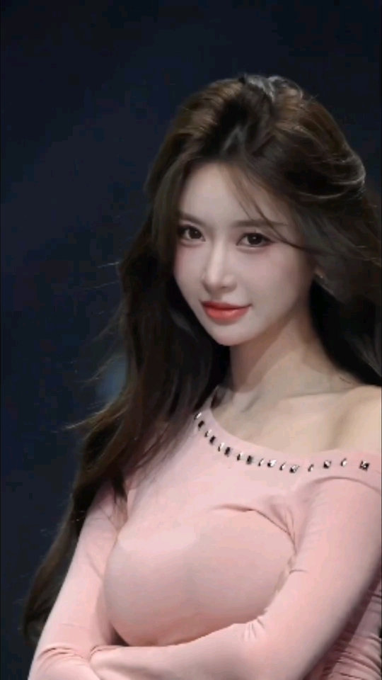 五月久久久综合一区新品